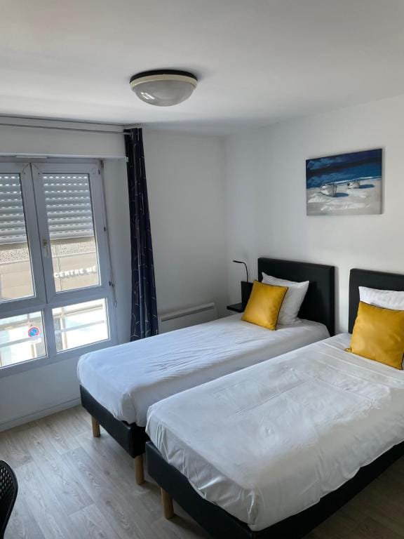 Brit Hotel Cherbourg — 2