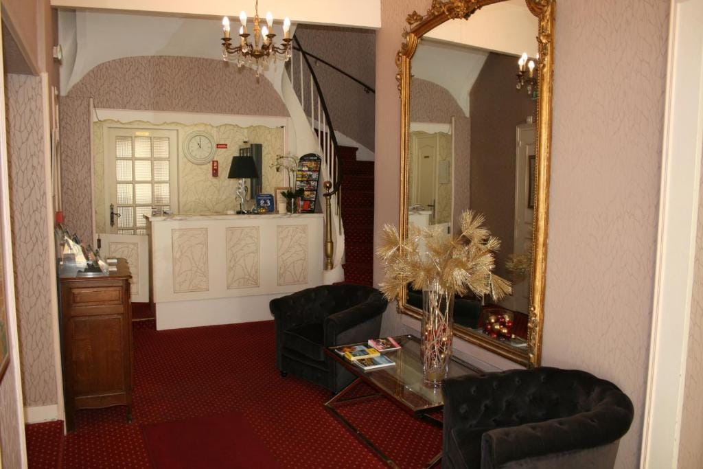 Cit'Hotel Hôtel Beauséjour — 4