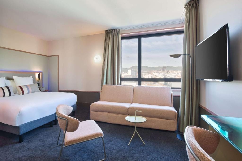 Aiden by Best Western Clermont-Ferrand Hotel & Spa — 4
