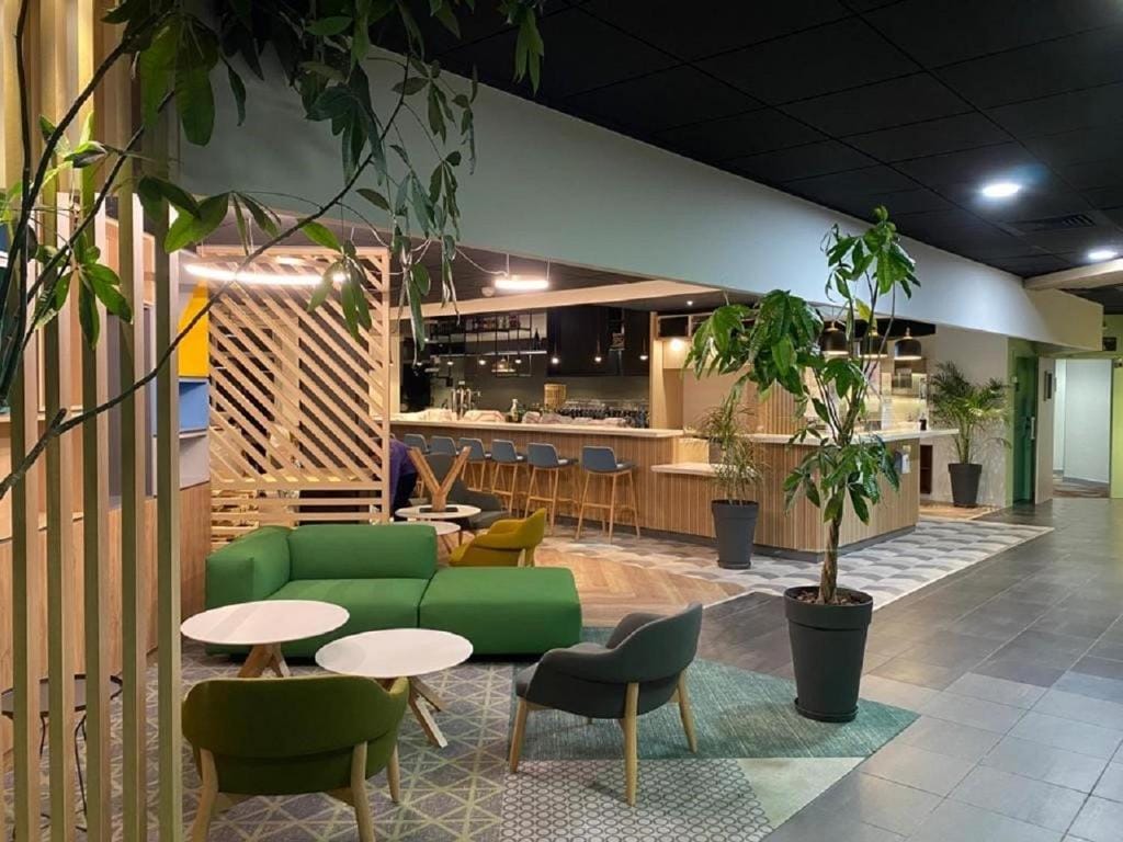 Best Western Clermont Ferrand Centre — 1