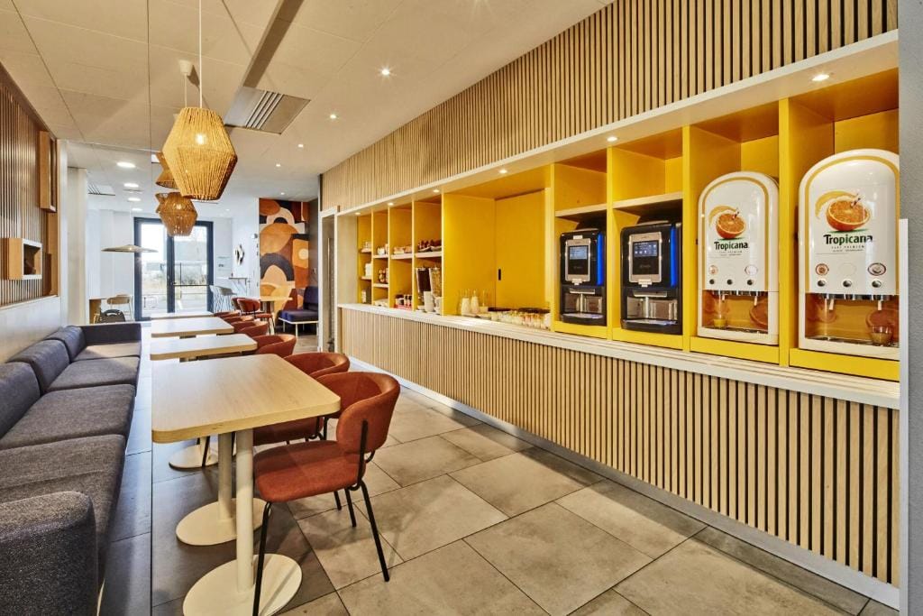 Kyriad ECO - Clermont Ferrand Estaing — 3