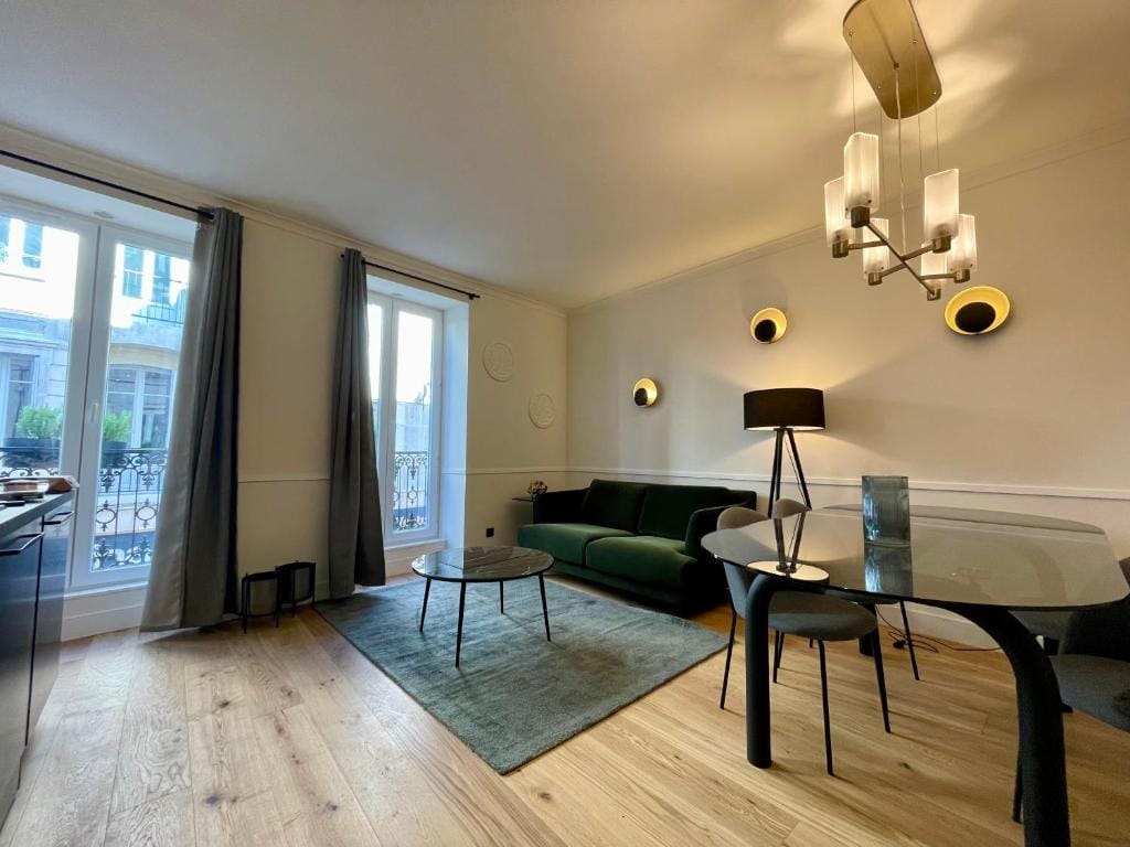 ALFRED SUITES - Appart-Hôtel - Dijon - Centre Historique — 4