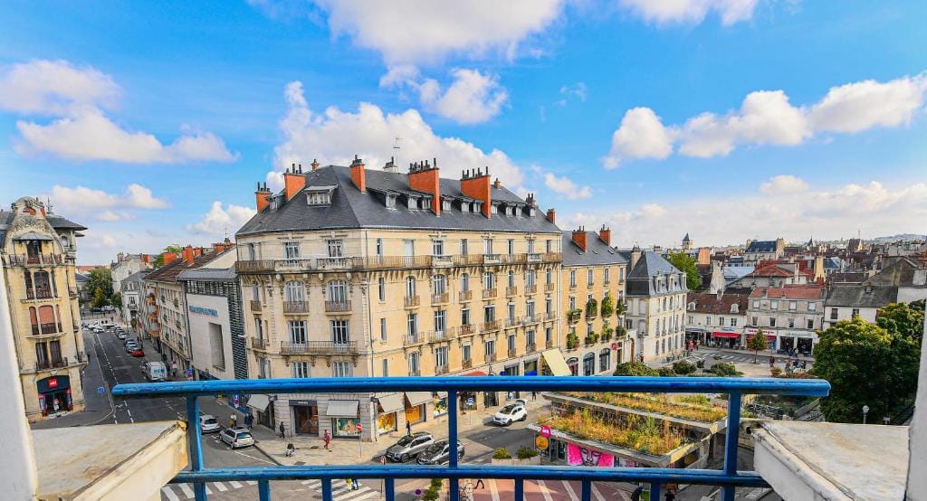 B&B HOTEL Dijon Centre — 5
