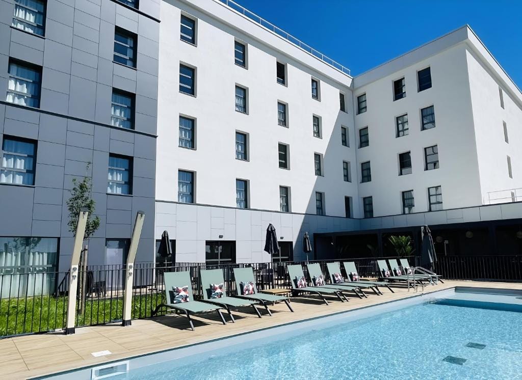 Holiday Inn Dijon Sud - Longvic by IHG — 1