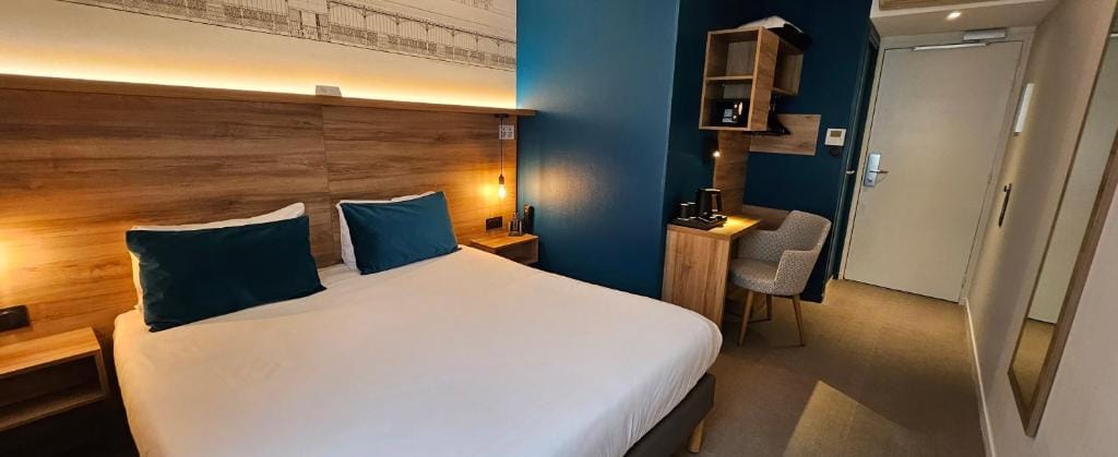 Hôtel des Halles — 3