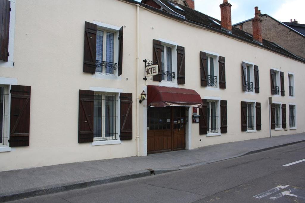 Hôtel République — 5
