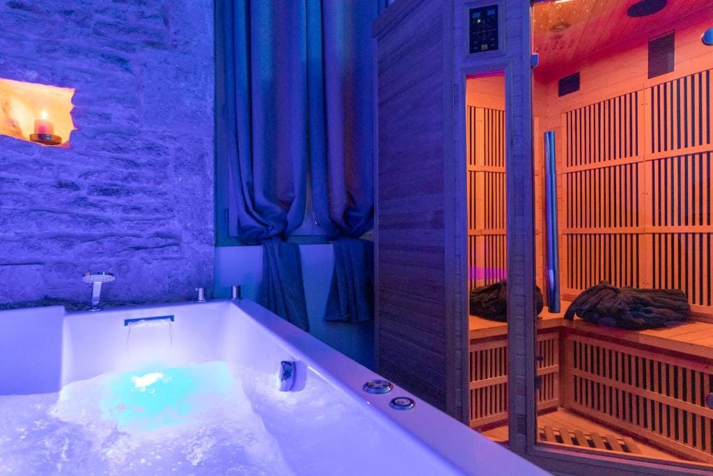 LX202 Love Room & Spa privatif - Jacuzzi & Sauna — 5