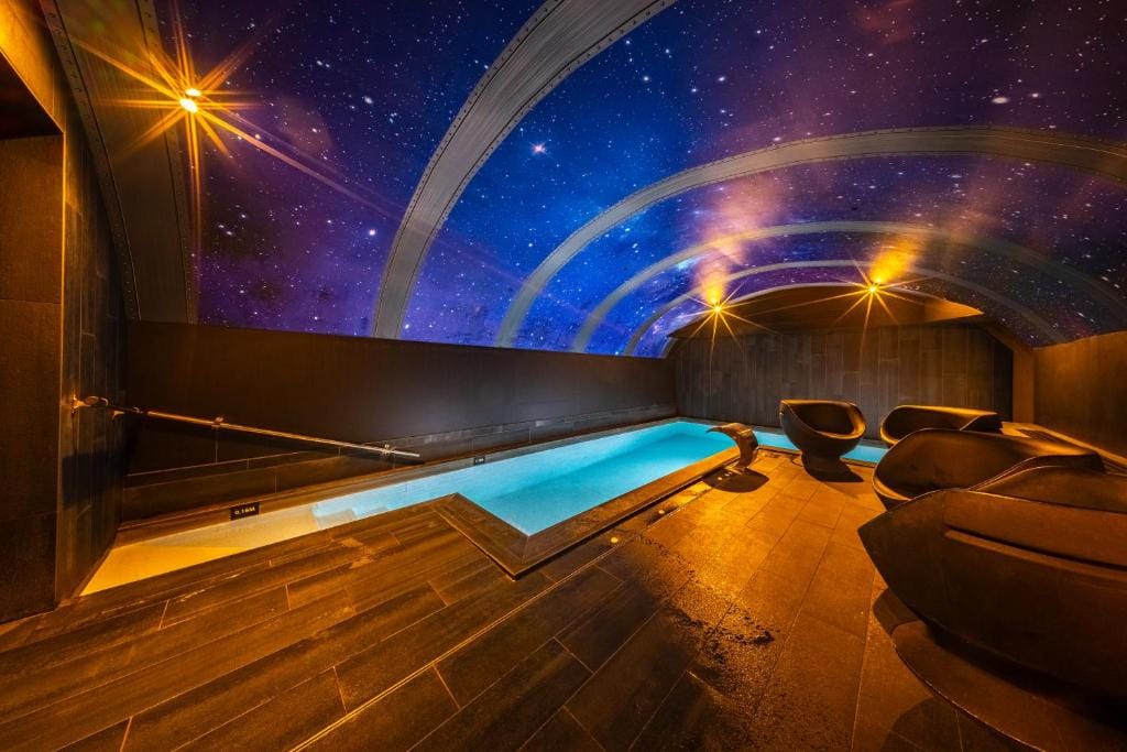 Vertigo Hotel, By Marriott, a Member of Design Hotels — 3