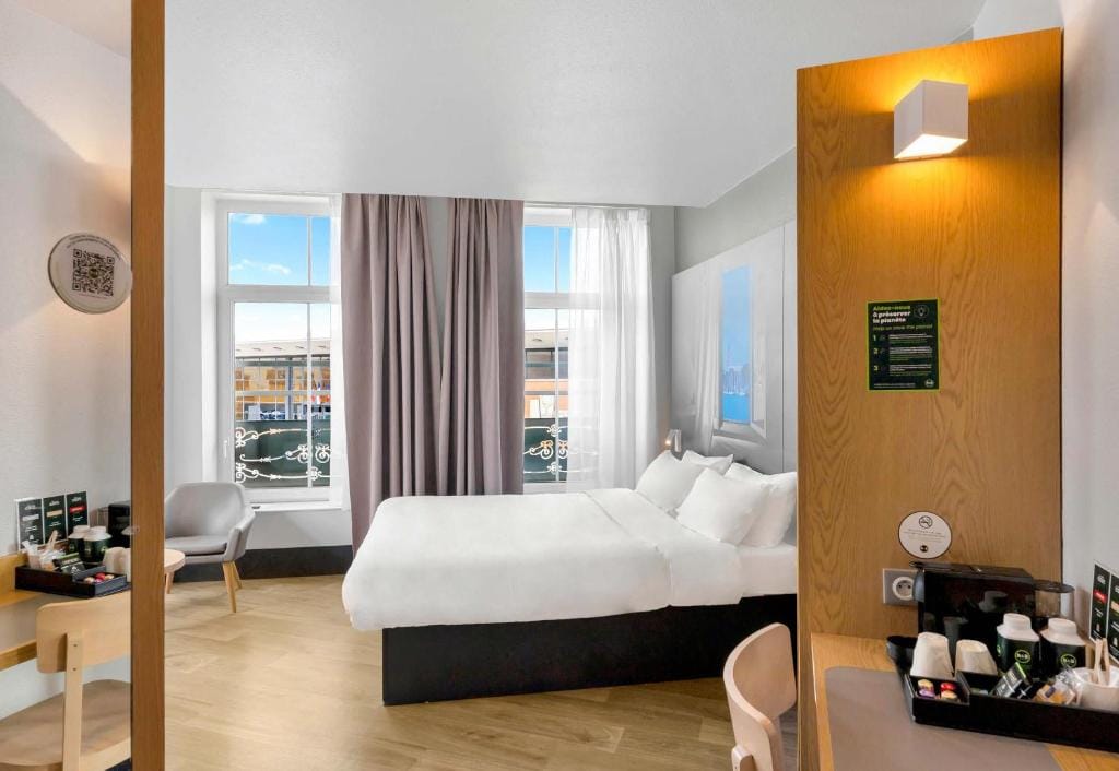 B&B HOTEL Dunkerque Centre Gare — 4