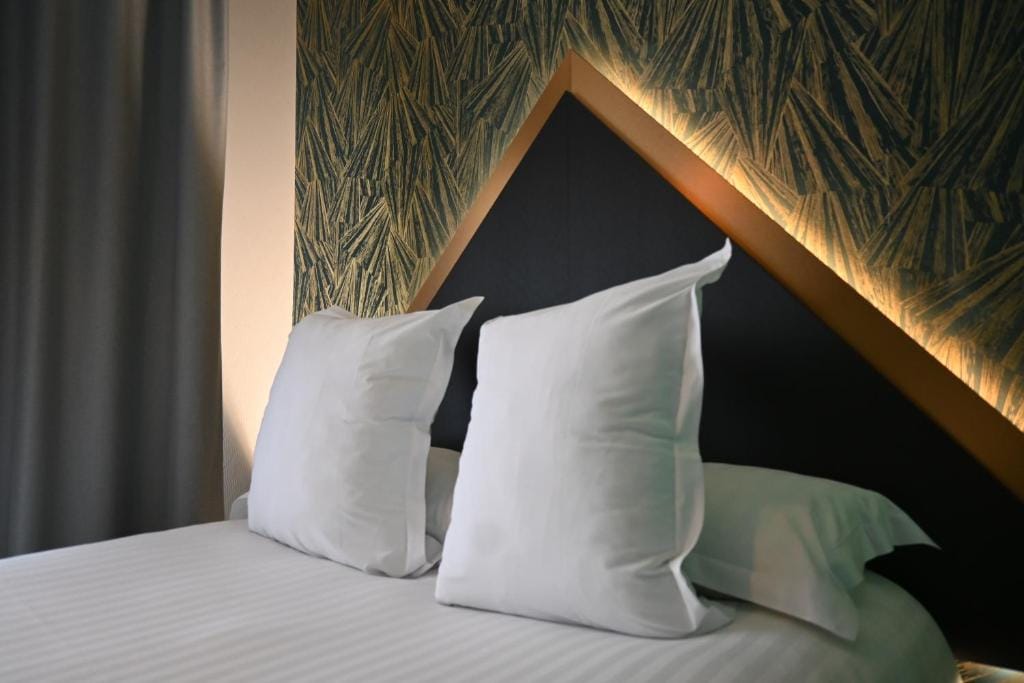 LOGIS Hôtel Borel — 4