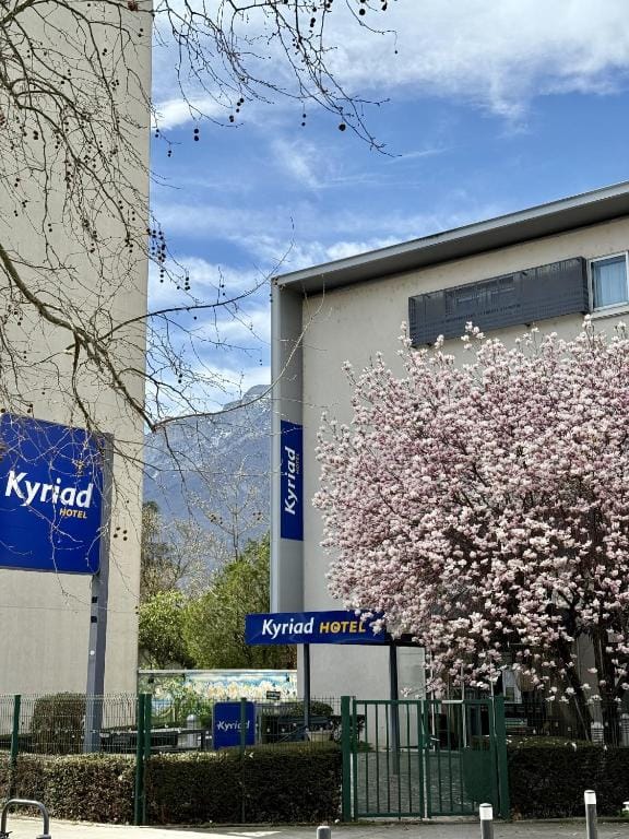 Kyriad Grenoble Centre — 5
