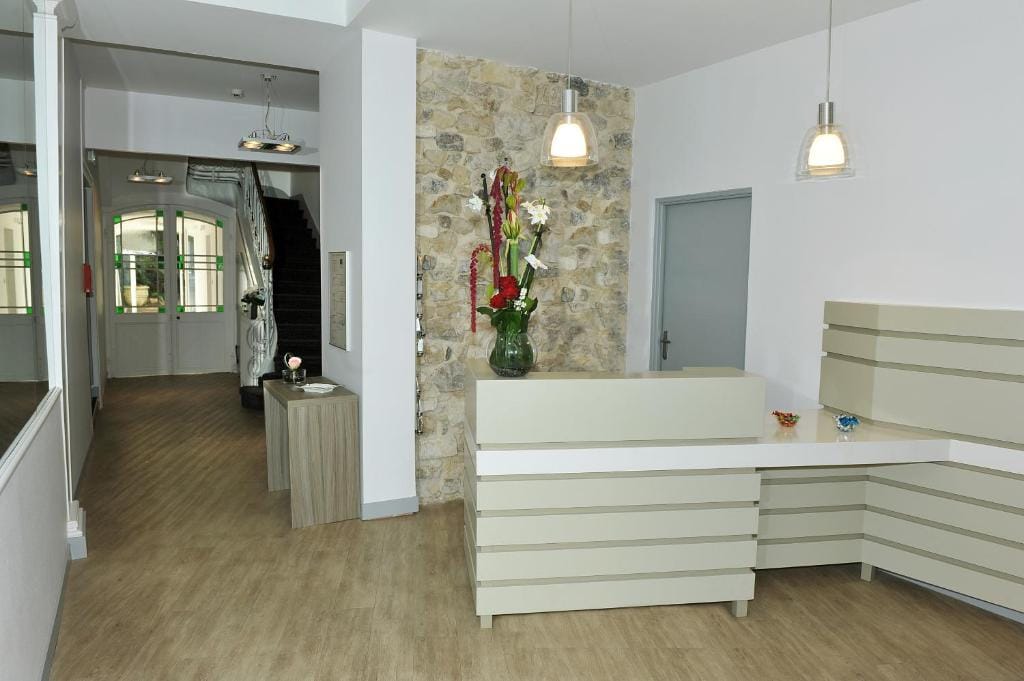 Hôtel Atlantic — 5
