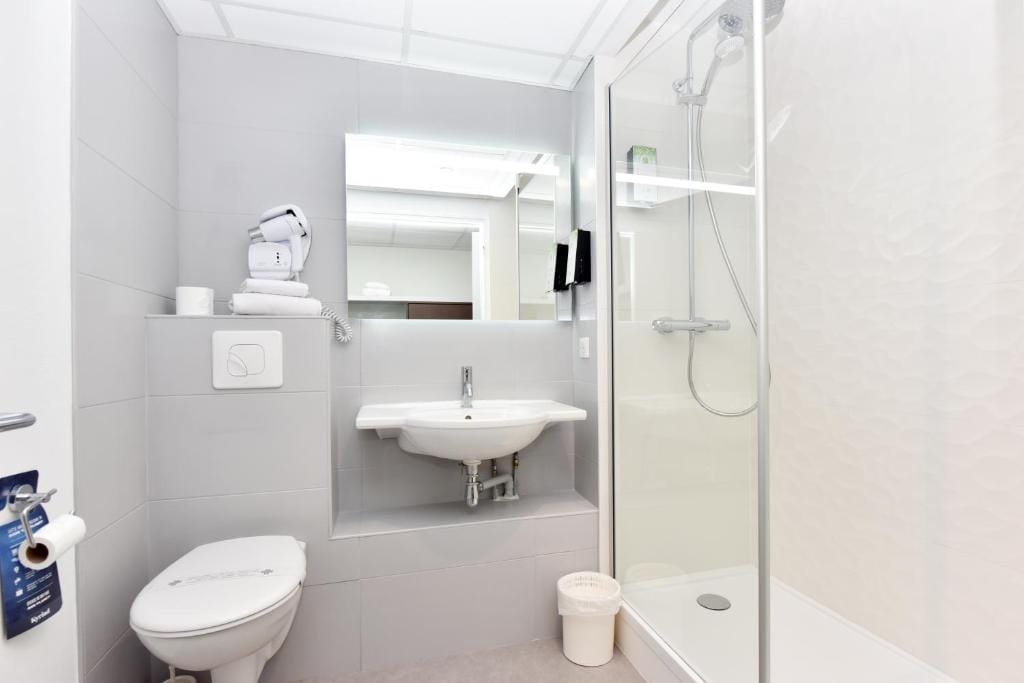 Hôtel Kyriad La Rochelle Centre Ville — 5