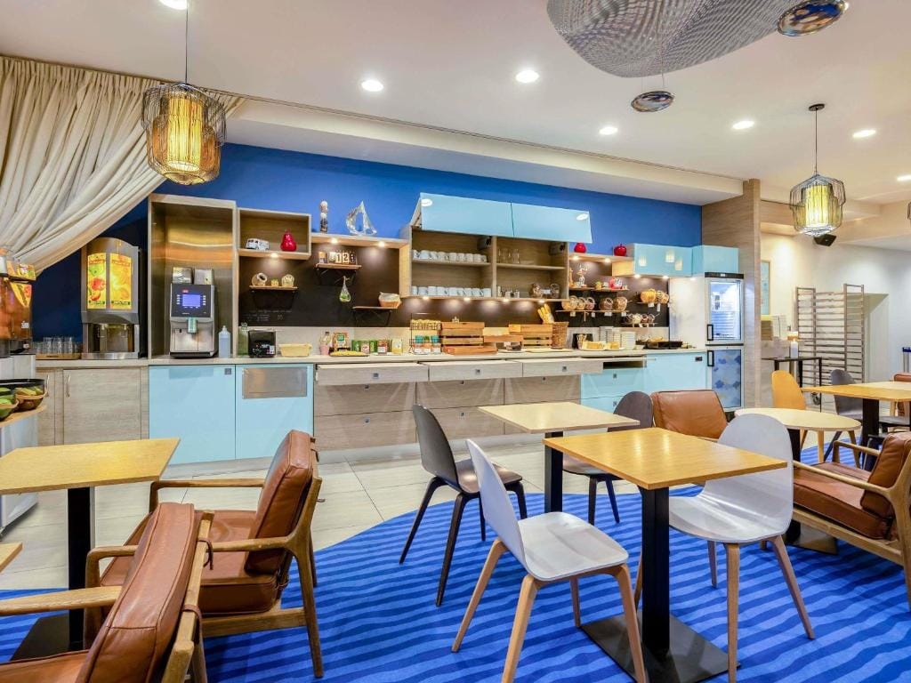 ibis Styles La Rochelle Centre Vieux Port — 1