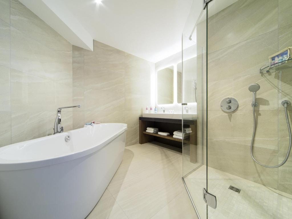 ibis Styles La Rochelle Centre Vieux Port — 3