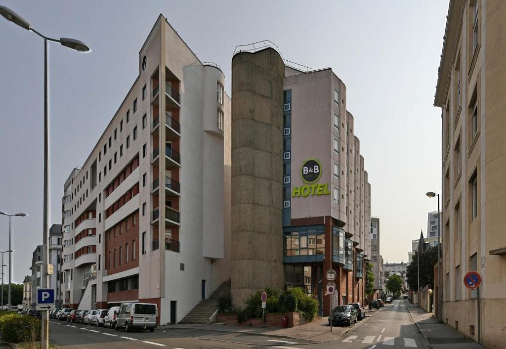 B&B HOTEL le Mans Centre — 5