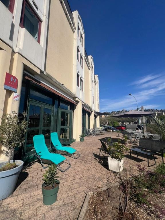 B&B HOTEL Le Mans Centre Cathédrale — 1