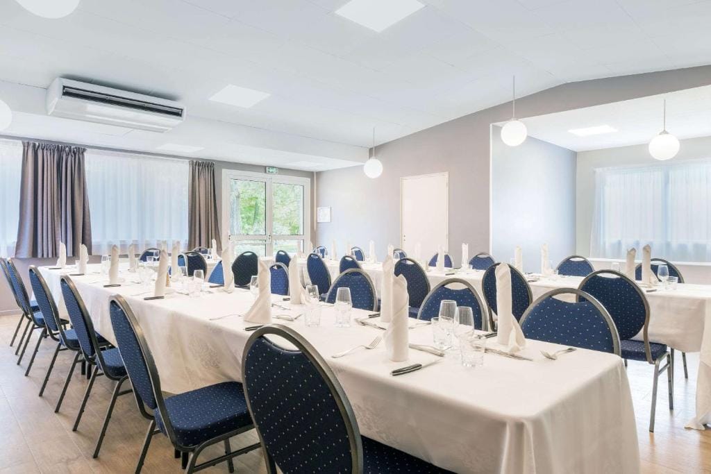Hotel Le Circuit Le Mans — 4