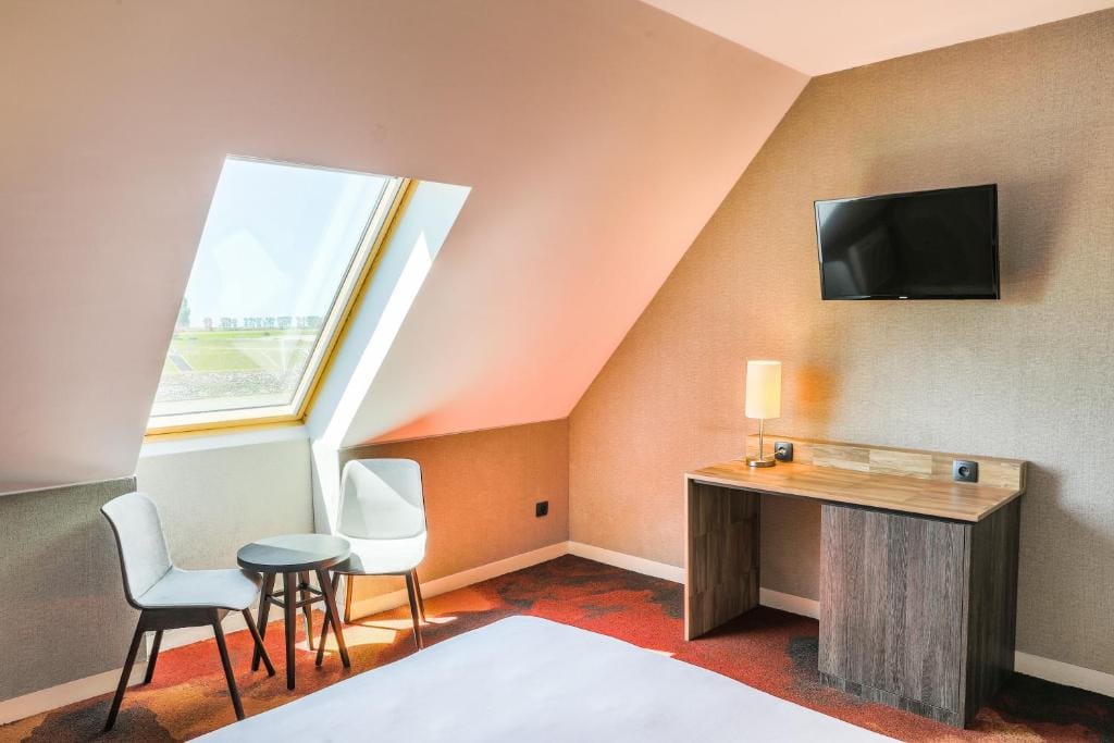 Hotel De La Digue — 5