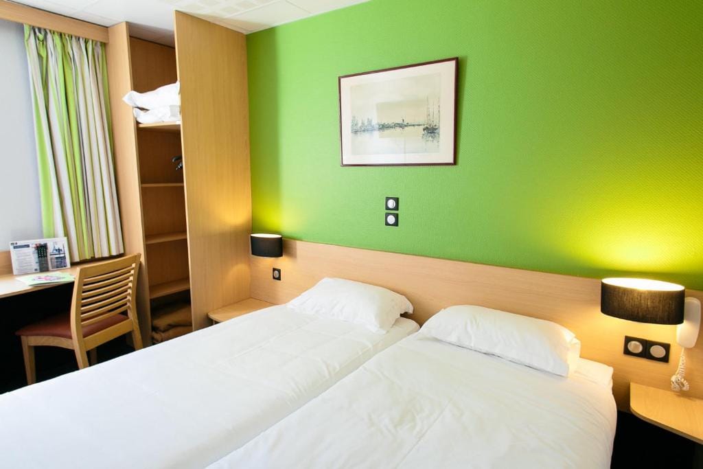Hôtel Vert — 1