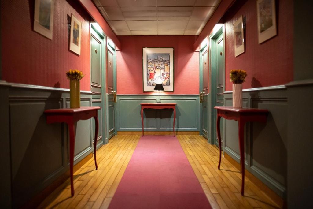 Hotel De La Paix — 1