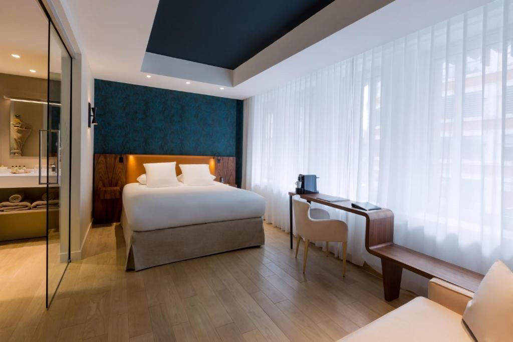 Hotel L'Arbre Voyageur - LILLE — 2