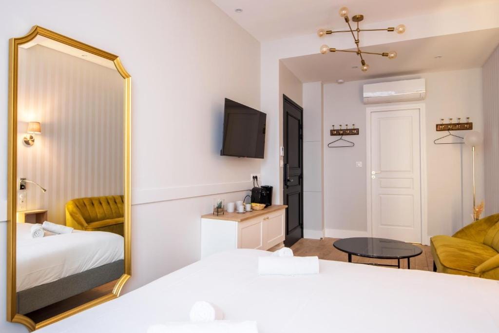 Les Suites Faidherbe — 1