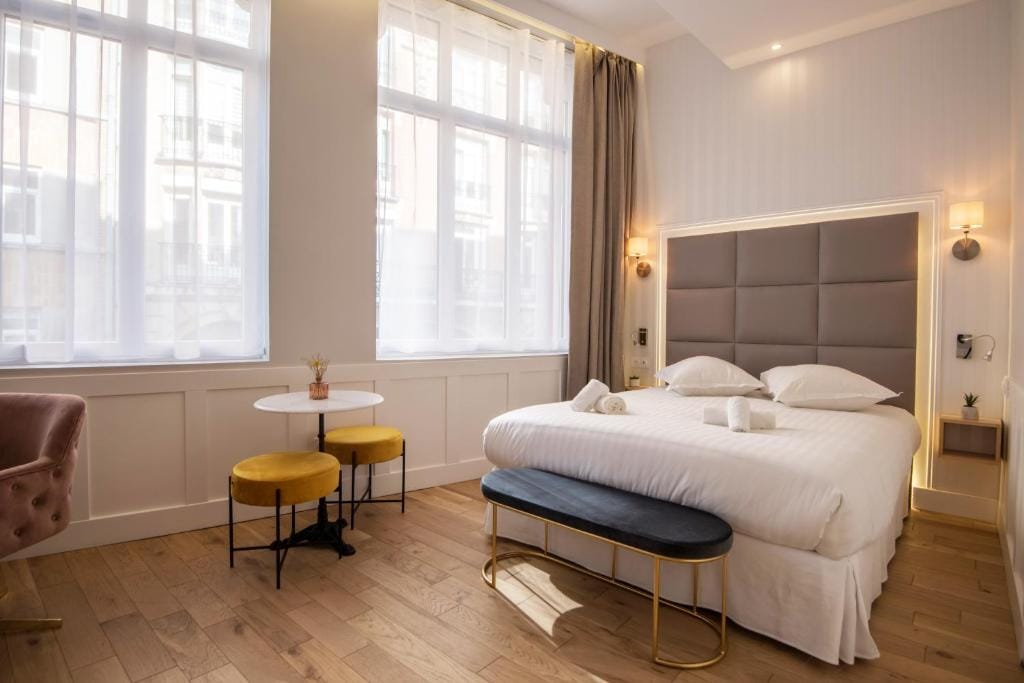Les Suites Faidherbe — 2