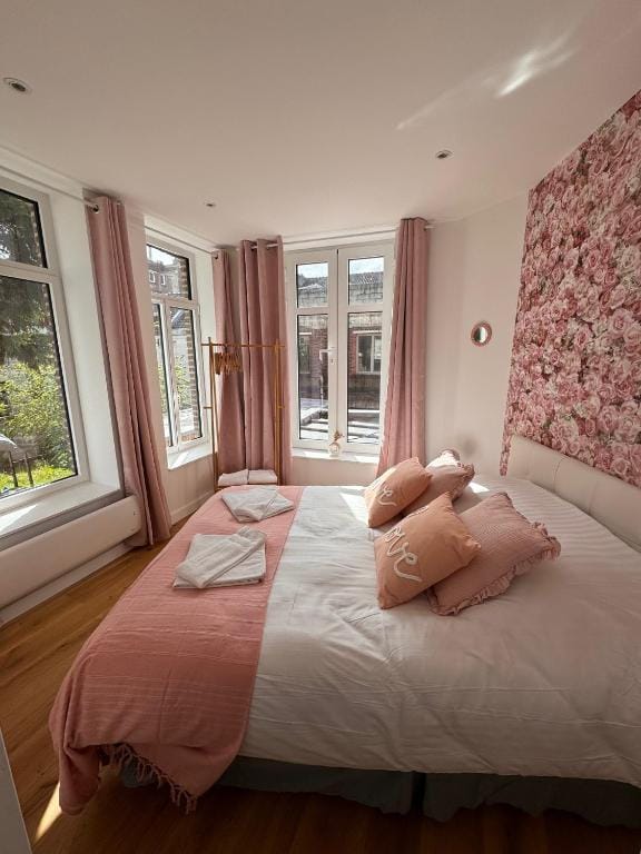 Victorias House Suite — 2