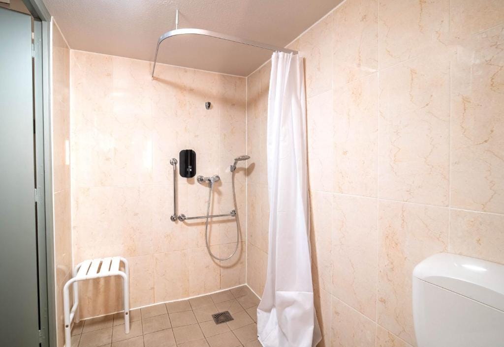 B&B HOTEL Limoges 2 — 3