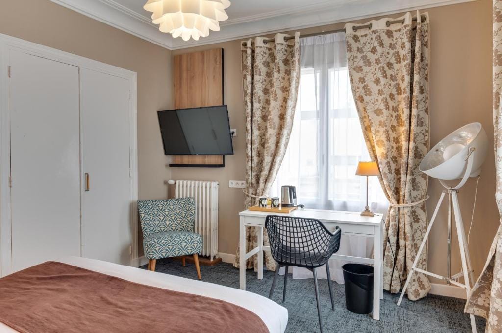 Brit Hôtel Confort Cléria Lorient Centre — 2