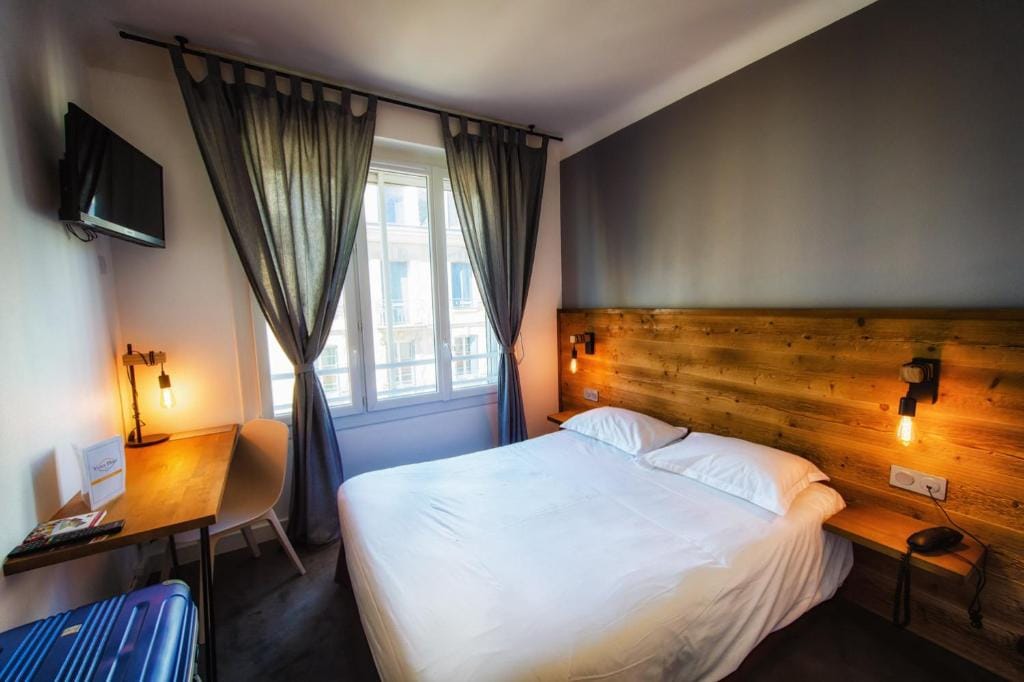 Hôtel Victor Hugo Lorient — 2