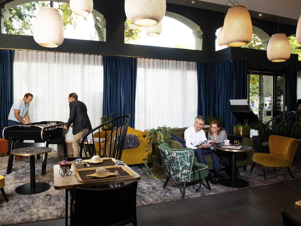 Aparthotel Adagio Lyon Patio Confluence — 2