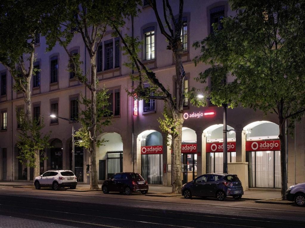 Aparthotel Adagio Lyon Patio Confluence — 3