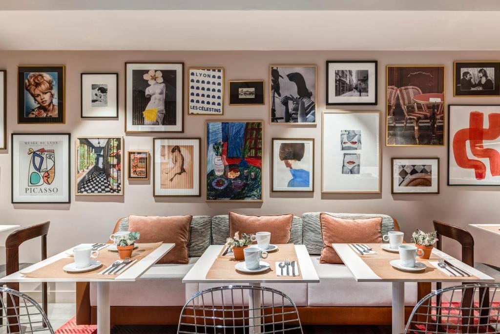 Republik Hotel — 5