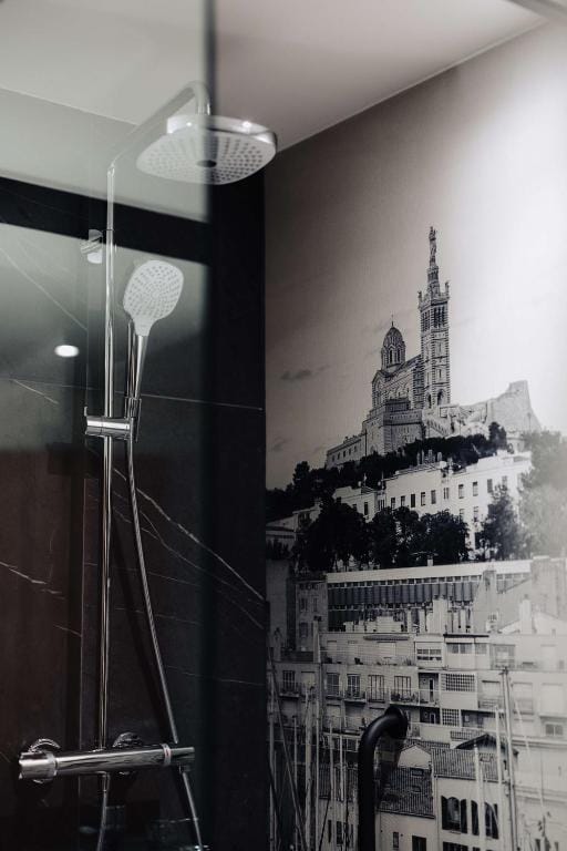 Radisson Blu Hotel Marseille Vieux Port — 3