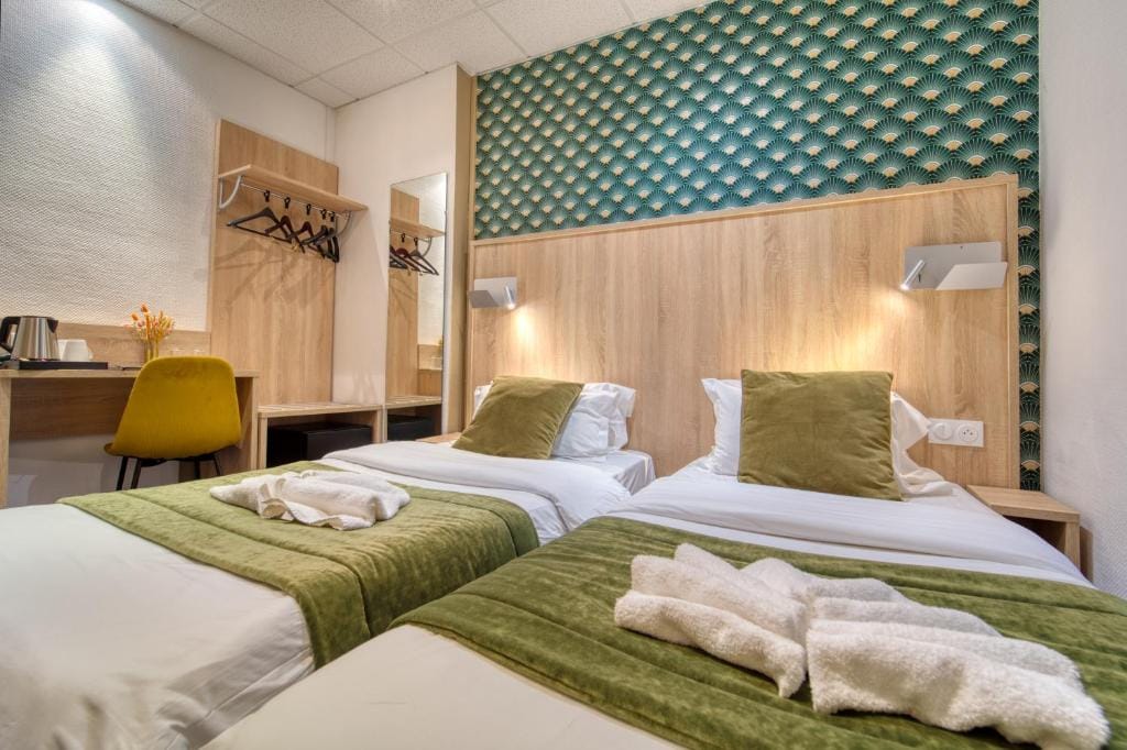 Cit'Hotel L'ESCURIAL — 2