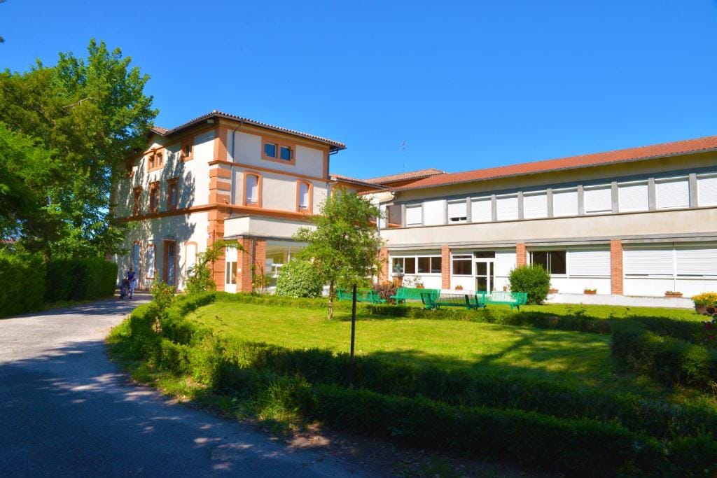 Centre Louis Ormières — 1