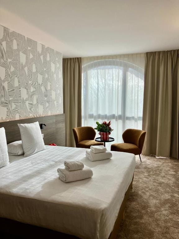 Dali Hôtel Montauban — 2
