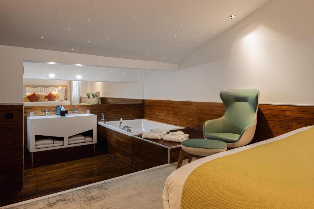 Best Western Plus Comedie Saint Roch — 5