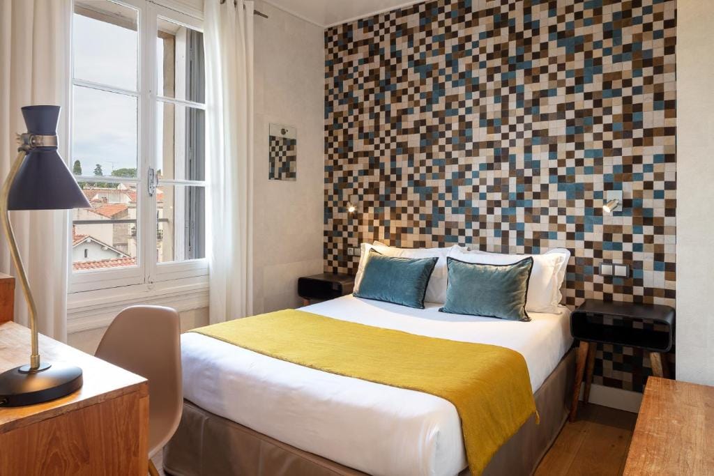 Hotel des Arceaux — 1