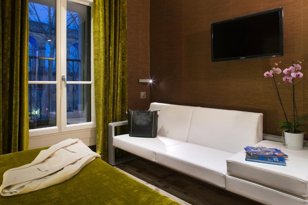 Hotel des Arceaux — 5