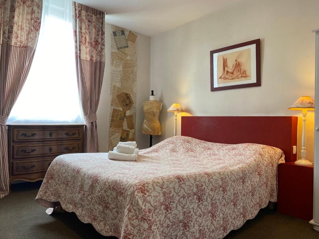 Hotel Saint Yves — 2
