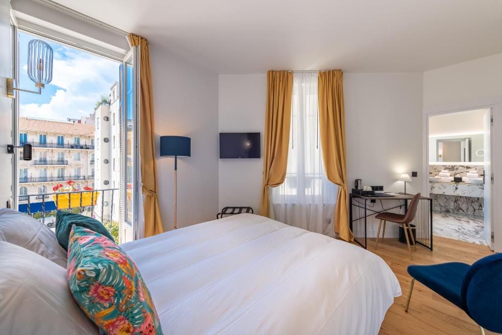Boutique Hotel Nice Côte d'azur — 1