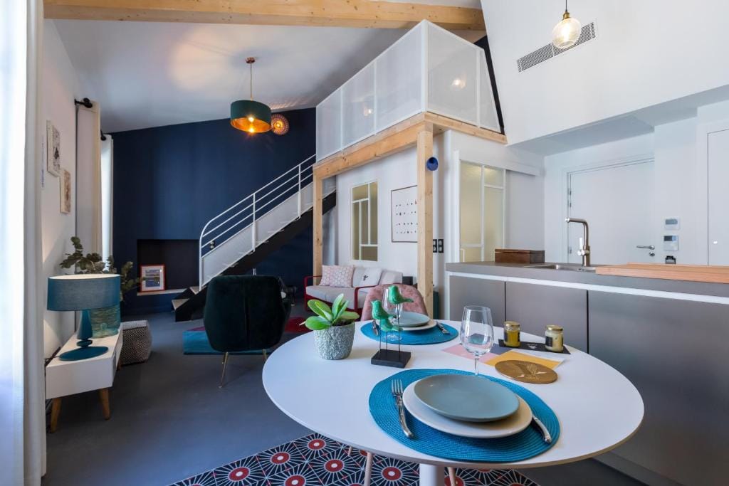 L'Abeille - Boutique Apartments — 2