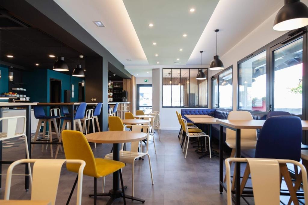 Kyriad Niort-Espace MendesFrance — 3
