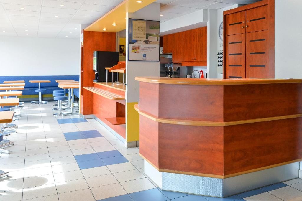 Ibis budget Orléans Sud Comet — 3