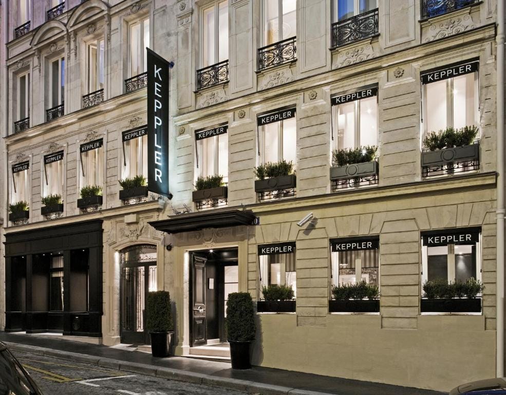 Hôtel Keppler — 2