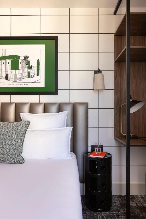 Hôtel Moderniste — 2