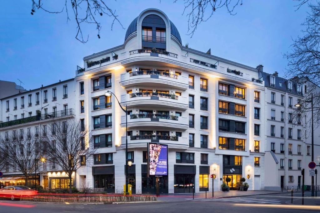 Yuna Porte-Maillot - ApartHotel — 5